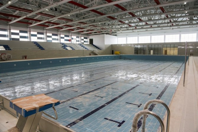 Vali Ayhan: “Olimpik havuz yakında açılıyor”