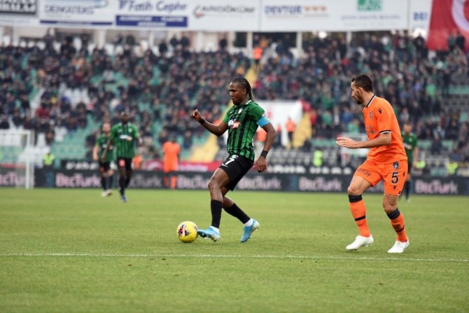 Süper Lig: Denizlispor: 1 - Medipol Başakşehir: 1 (Maç Sonucu)
