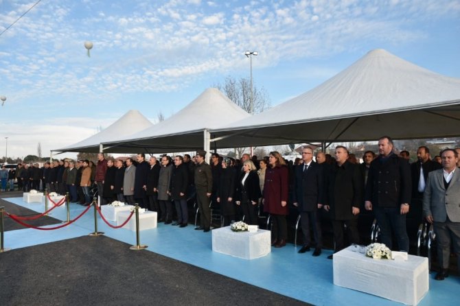Mustafakemalpaşa Sosyal Etkinlik Merkezi törenle hizmete açıldı