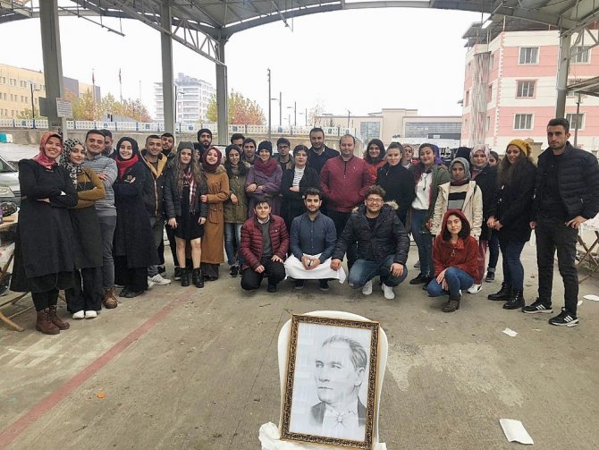 HRÜ Halfeti’de Mehmetçik Vakfı için kermes düzenlendi