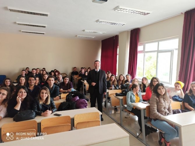 Trakya Üniversitesi Sağlık Hizmetleri Meslek Yüksekokulu öğrencilerine seminer dizisi