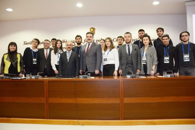 Anadolu Üniversitesi’nde genç istihdama yönelik politikalar konuşuldu