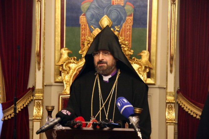 Episkopos Sahak Maşalyan 85. Türkiye Ermeni Patriği seçildi