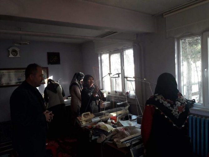 Müdür Musa Kazak: "Köylerde açılan kurslar ekonomiye katkı sağlamalıdır"