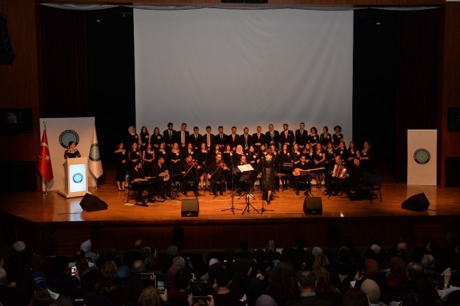 Bursa Uludağ Üniversitesi’nde ‘Yeşilçam Şarkıları’ yankılandı