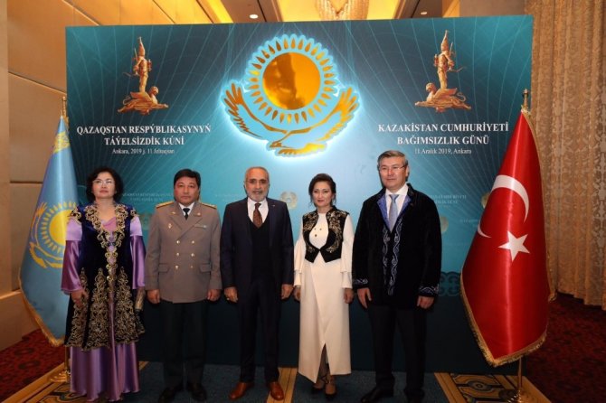 Topçu, Kazakistan’ın bağımsızlık günü resepsiyonuna katıldı