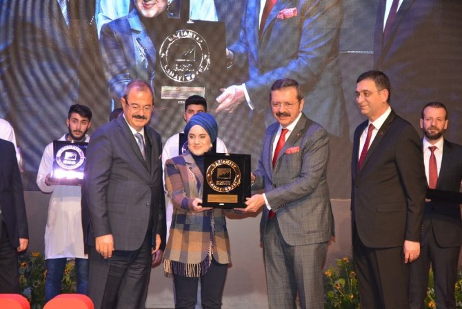 GSO’dan Kadooğlu’na Gaziantep’in yıldızları ödülü