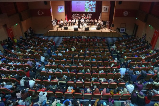 KBÜ Resim Bölümünden Türk Halk Müziği konseri
