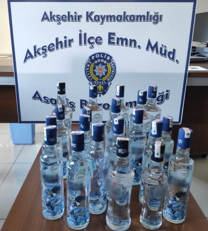 Konya’da 20 şişe kaçak içki ele geçirildi