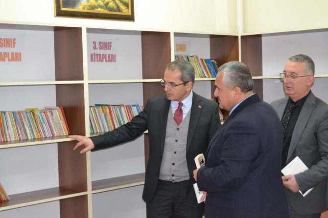 Tosya’da 8 okula kütüphane açıldı