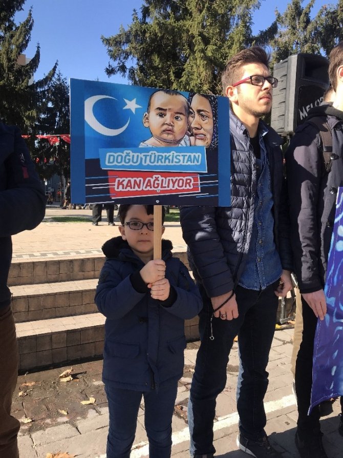Sakarya’da Doğu Türkistan için destek açıklaması