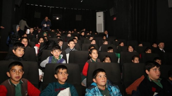Tunceli’de bin çocuk, sinema ile buluşturuldu