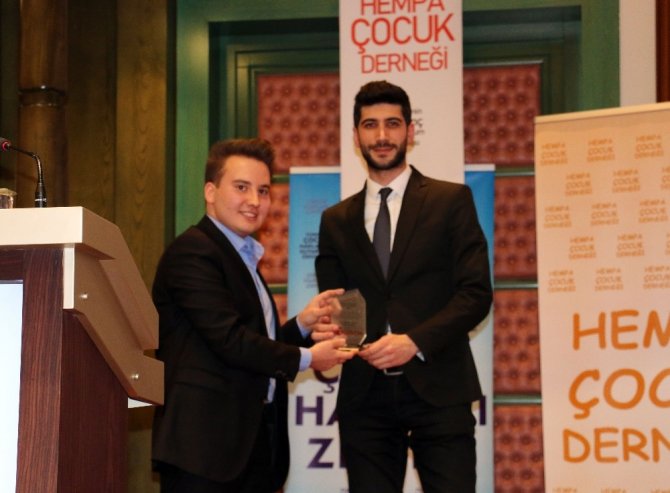Yılın en duyarlı gazetesi Türkiye Gazetesi seçildi
