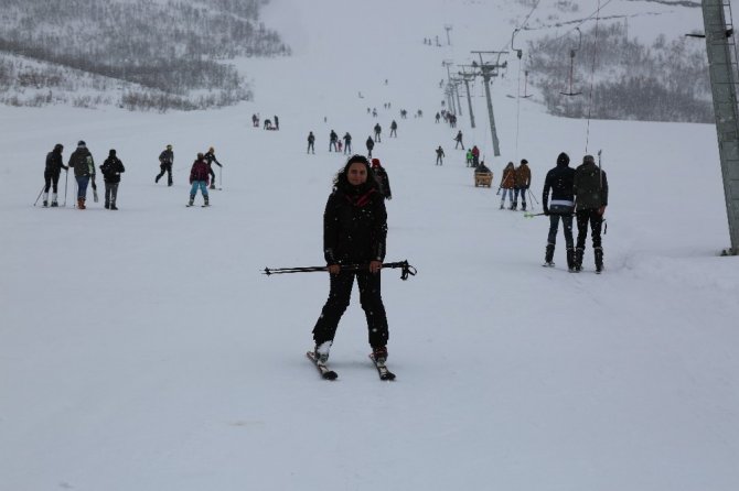 Huzur şehri haline gelen Tunceli’de kayak merkezi ’Uludağ’ı aratmıyor