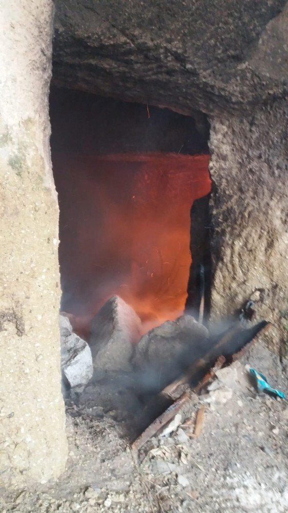 Ortahisar’da depo yangını