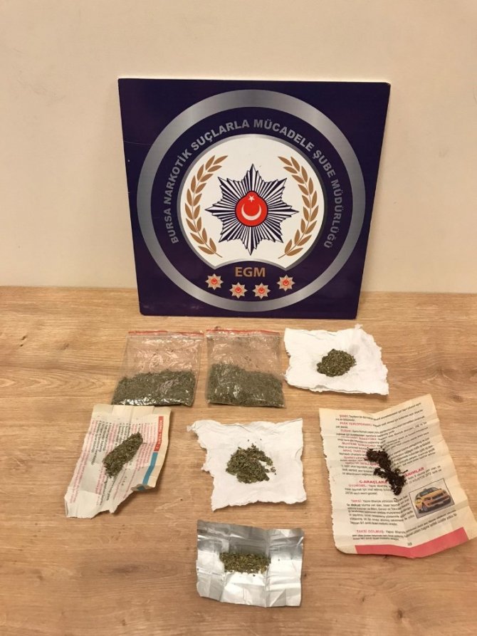 Bursa’da uyuşturucu operasyonu: 3 tutuklama