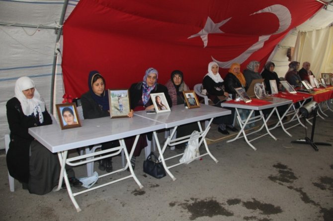 HDP önündeki ailelerin evlat nöbeti 139’uncu gününde