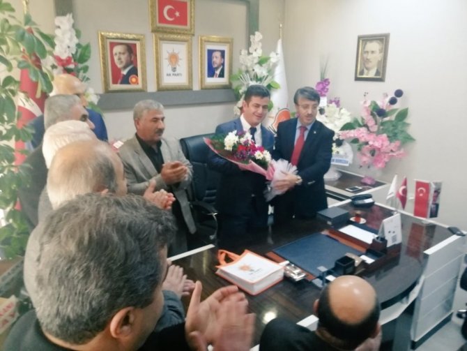 Türkmenoğlu’ndan yeni ilçe başkanlarına "hayırlı olsun" ziyareti