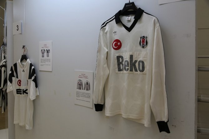 Beşiktaş’lı futbolcuların 1903’ten bu yana giydiği formalar bu sergide görücüye çıktı