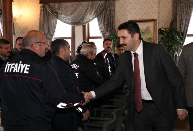 Başkan Eroğlu’ndan itfaiyecilere teşekkür ziyareti