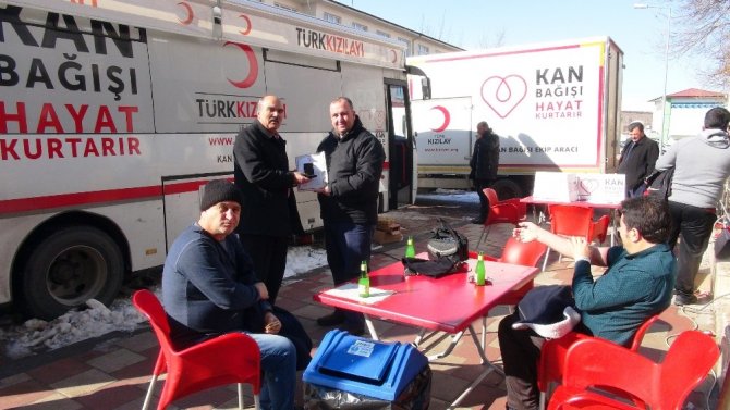 Doğanşehir’de kan bağışı kampanyası