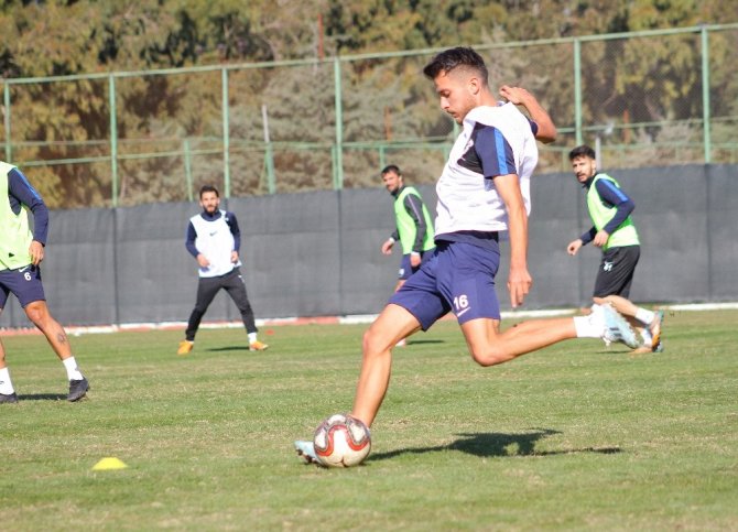 Lider Hatayspor, Menemen maçı hazırlıklarını sürdürüyor