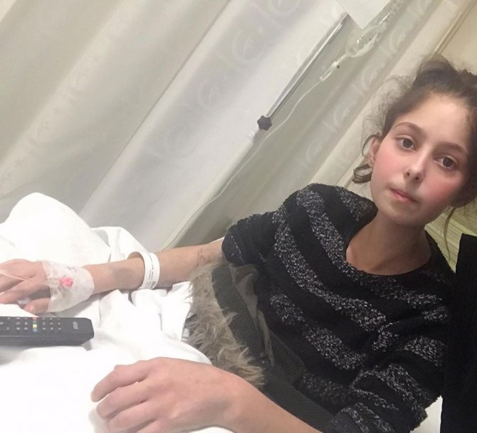 19 yaşındaki Aleyna mide kanserine yenik düştü