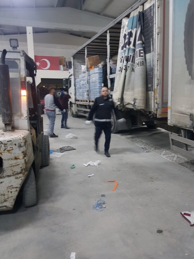 Nevşehir Belediyesi’nin yardım tırları deprem bölgesine ulaştı