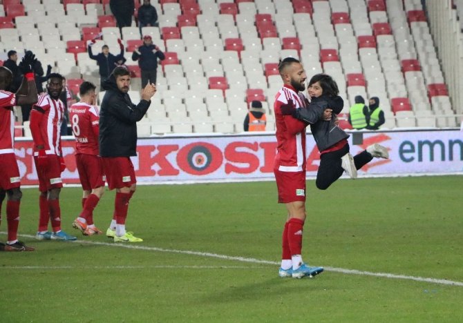 Süper Lig: D.G. Sivasspor: 1 - Çaykur Rizespor: 1 (Maç sonucu)