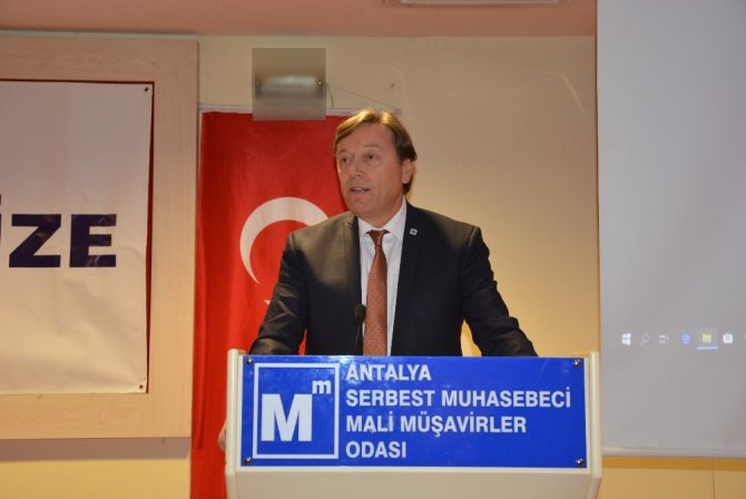 Antalya SMMO’da ‘Yeni Ekonomide Dönüşüm’ konferansı