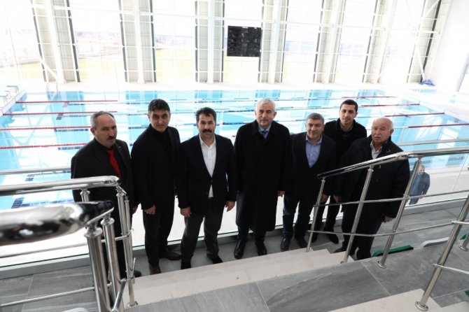 Genel Sekreter Gündoğdu’dan Dilovası Yarı Olimpik Yüzme Havuzu’na inceleme