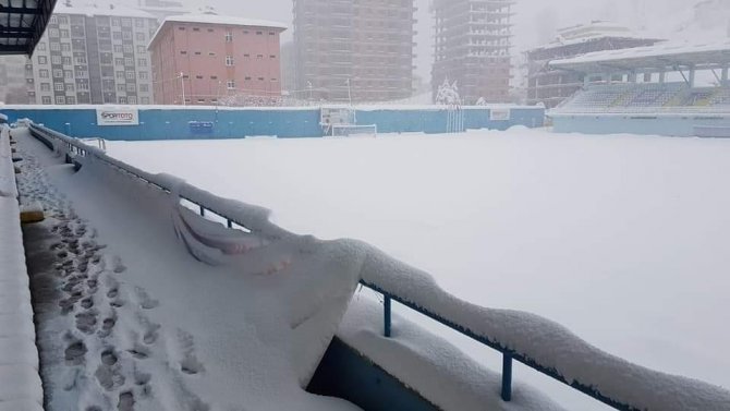 Yeşilyurt Belediyespor’un maçına kar engeli