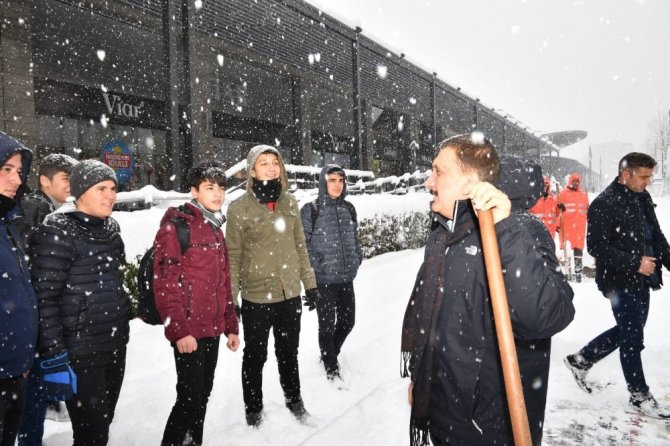 Malatya’da 506 mahalle yolu kar nedeniyle ulaşıma kapandı