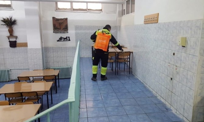 Altındağ’da okullar ilaçlandı