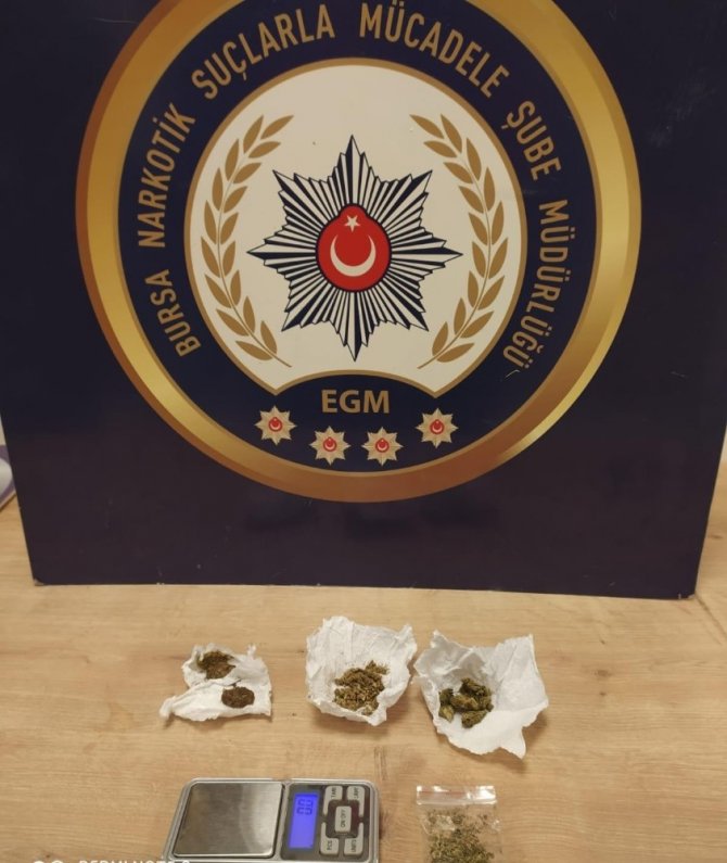 Bursa’da uyuşturucu operasyonu: 18 gözaltı