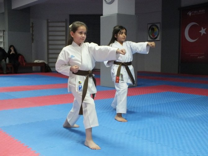 Minik karatecilerin kuşak sınavı