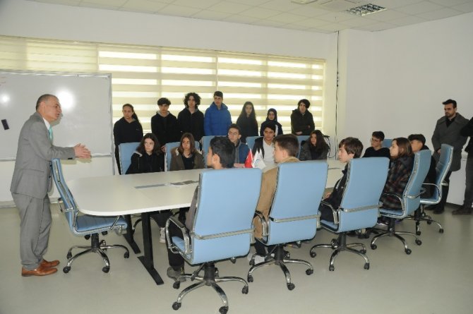 MTB Anadolu Lisesi öğrencileri Teknokent’i inceledi