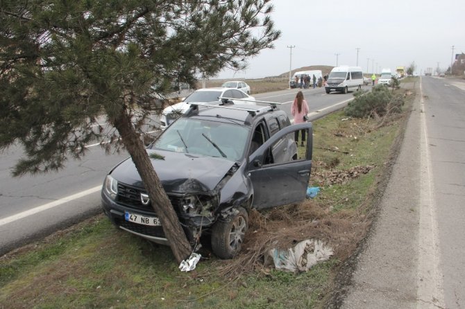 Diyarbakır’da zincirleme trafik kazası: 2 ağır yaralı