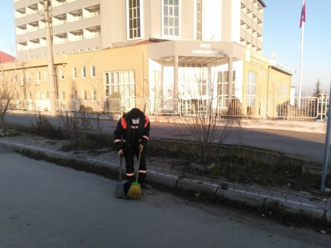Gebze’nin cadde ve sokakları her gün temizleniyor