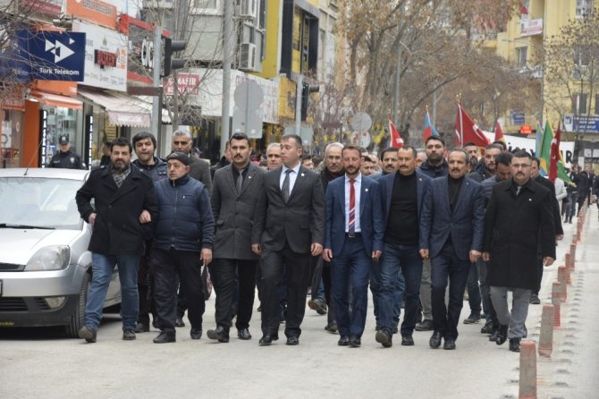Burdur’da Ülkü Ocakları Fırat Çakıroğlu’nu andı