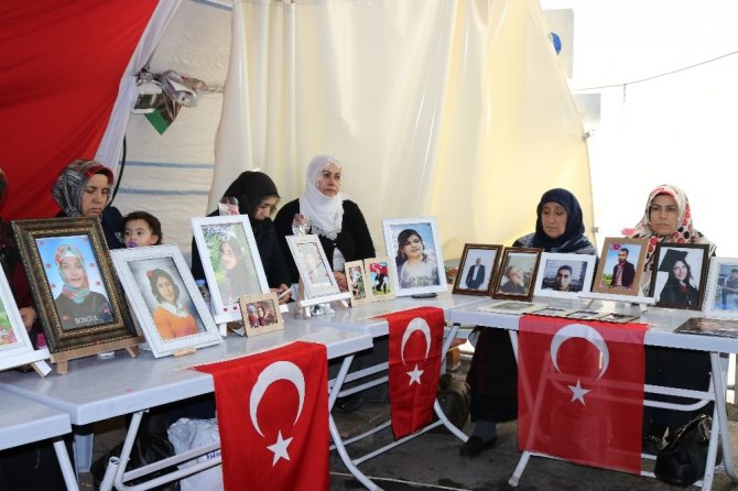 HDP önündeki ailelerin evlat nöbeti 173’ncü gününde