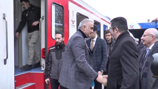 Kültür ve Turizm Bakanı Ersoy, Doğu Ekspresi ile Kars’a geçti