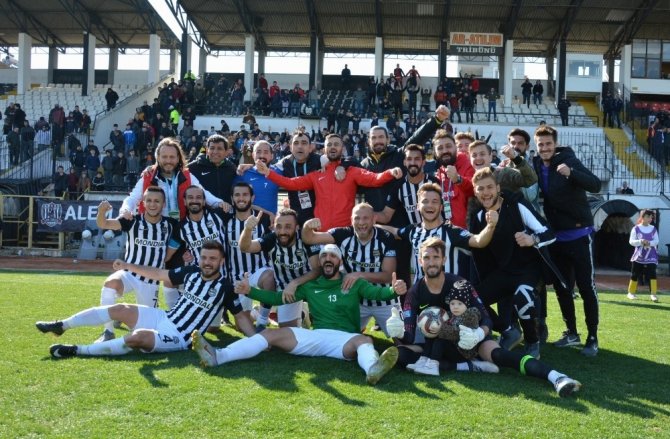 TFF 3. Lig: Nazilli Belediyespor: 7 Darıca Gençlerbirliği: 2