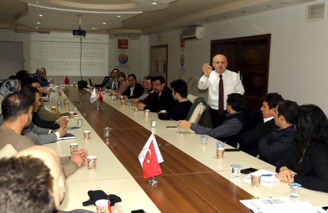 Akdeniz Belediyesi personeline imar mevzuatı anlatıldı