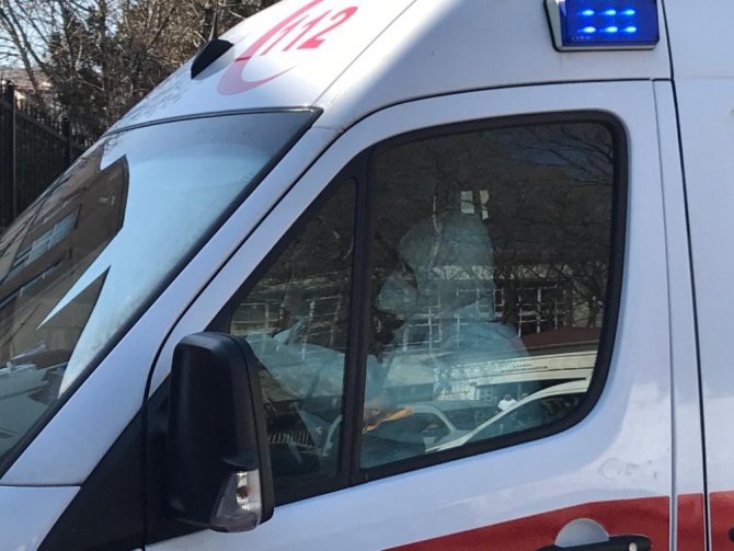 Tahran-İstanbul seferini yapan uçaktaki yolcular tedbir amaçlı hastaneye götürüldü