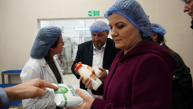 Başkan Hürriyet Tire’de süt üreticileriyle buluştu