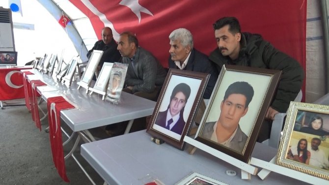 HDP önündeki evlat nöbeti 179’uncu gününde