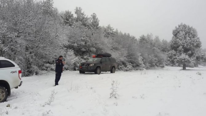 Kardan dolayı mahsur kalan kampçıları AFAD ekipleri kurtardı