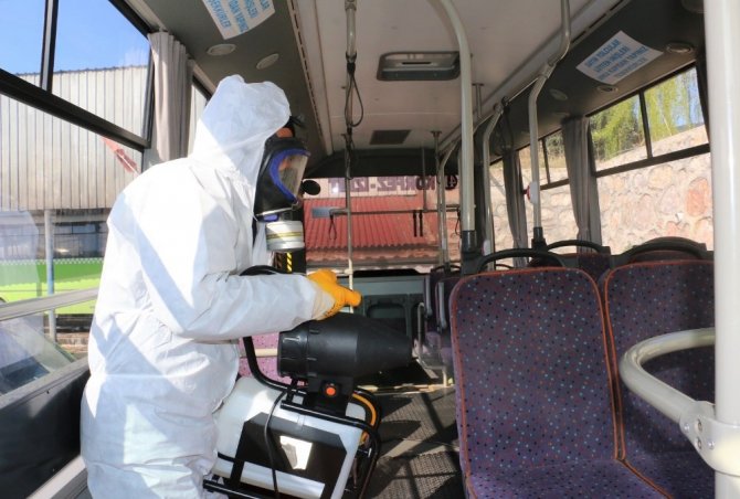 Körfez’de halk otobüsleri ve taksiler dezenfekte edildi