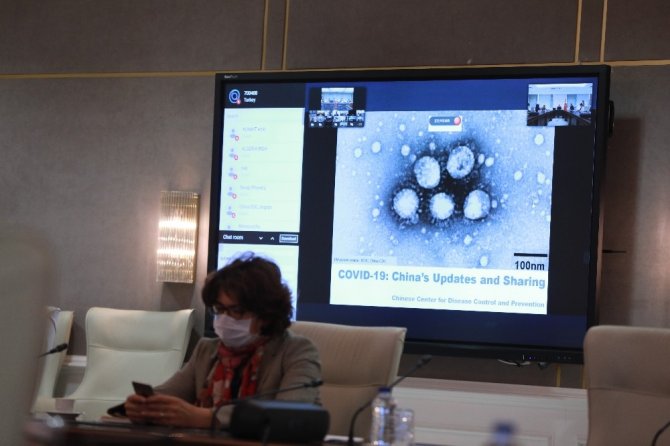 Koronavirüs Bilim Kurulu üyeleri Çin ile video konferans gerçekleştirildi